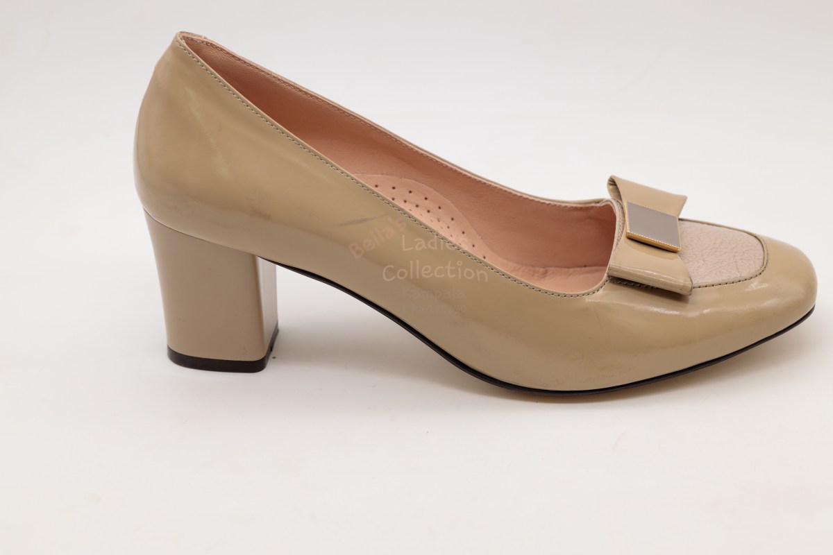 How to Choose Comfortable Heels for Work and Events in Kampala